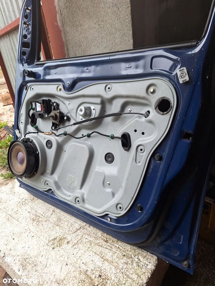 drzwi prawe   VOLKSWAGEN CADDY III kod lakieru-LL5M - 9