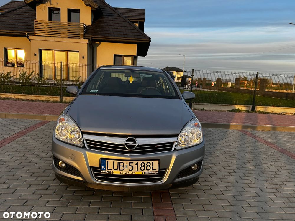 Opel Astra 1.8 Enjoy - 1