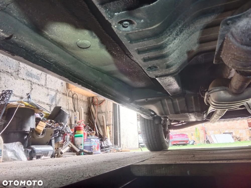 Hyundai Tucson 2.0 CRDi Active - 16