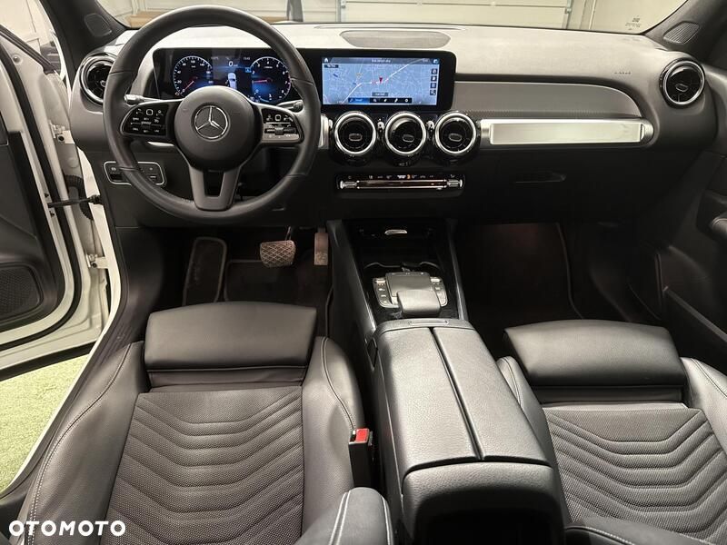 Mercedes-Benz GLB 200 7G-DCT - 21