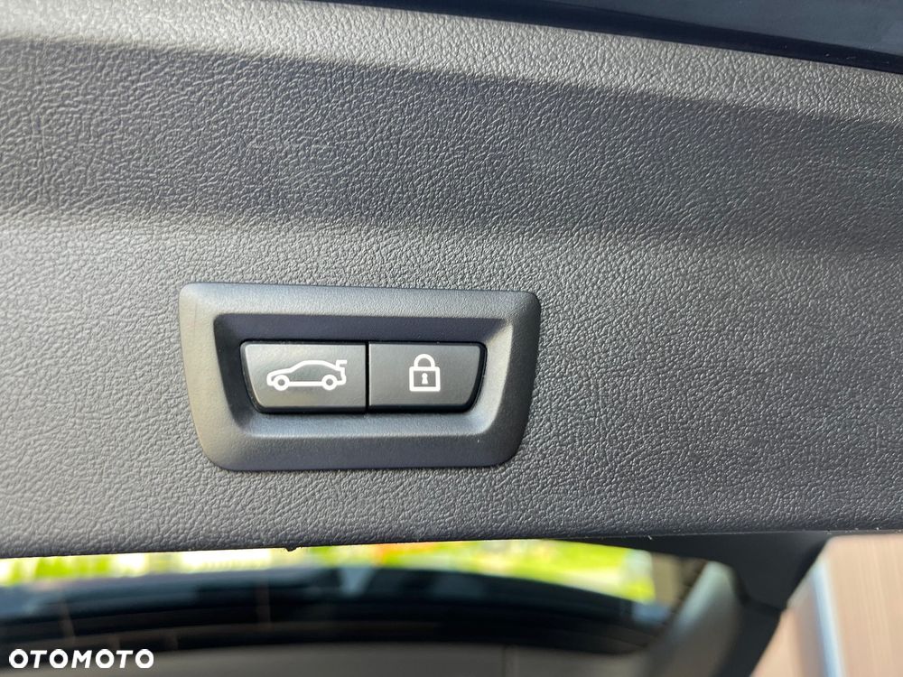 BMW X3 xDrive20d xLine - 24