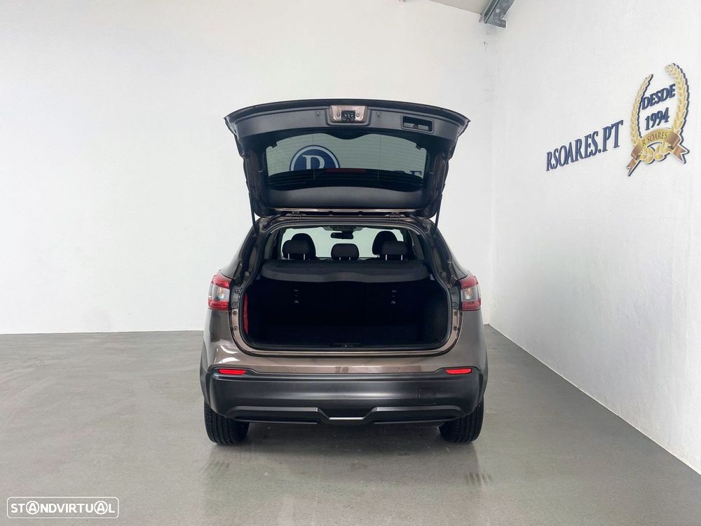 Nissan Qashqai 1.5 dCi N-Style DCT - 6