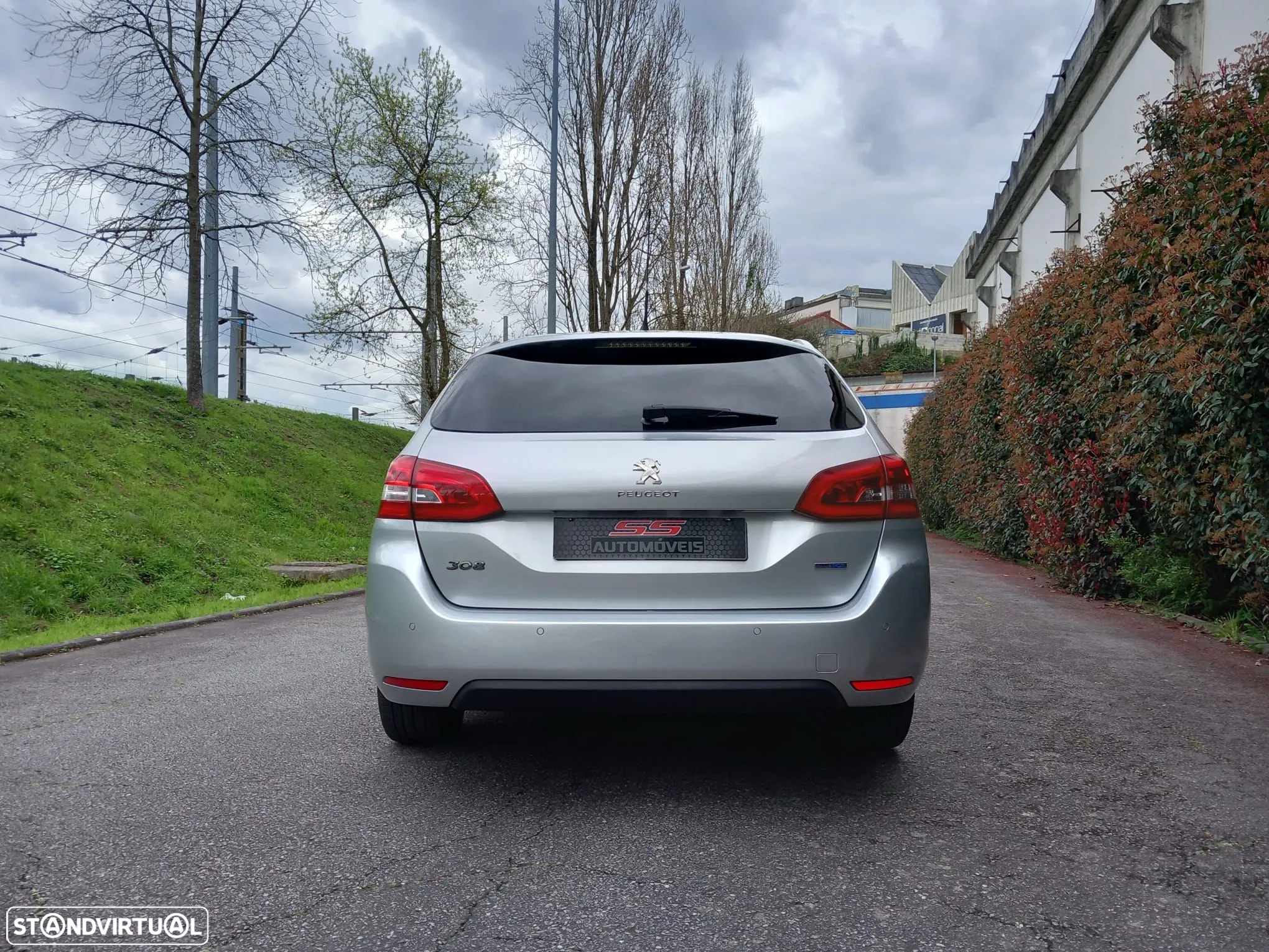 Peugeot 308 SW BlueHDi 150 EAT6 Stop & Start Allure - 8