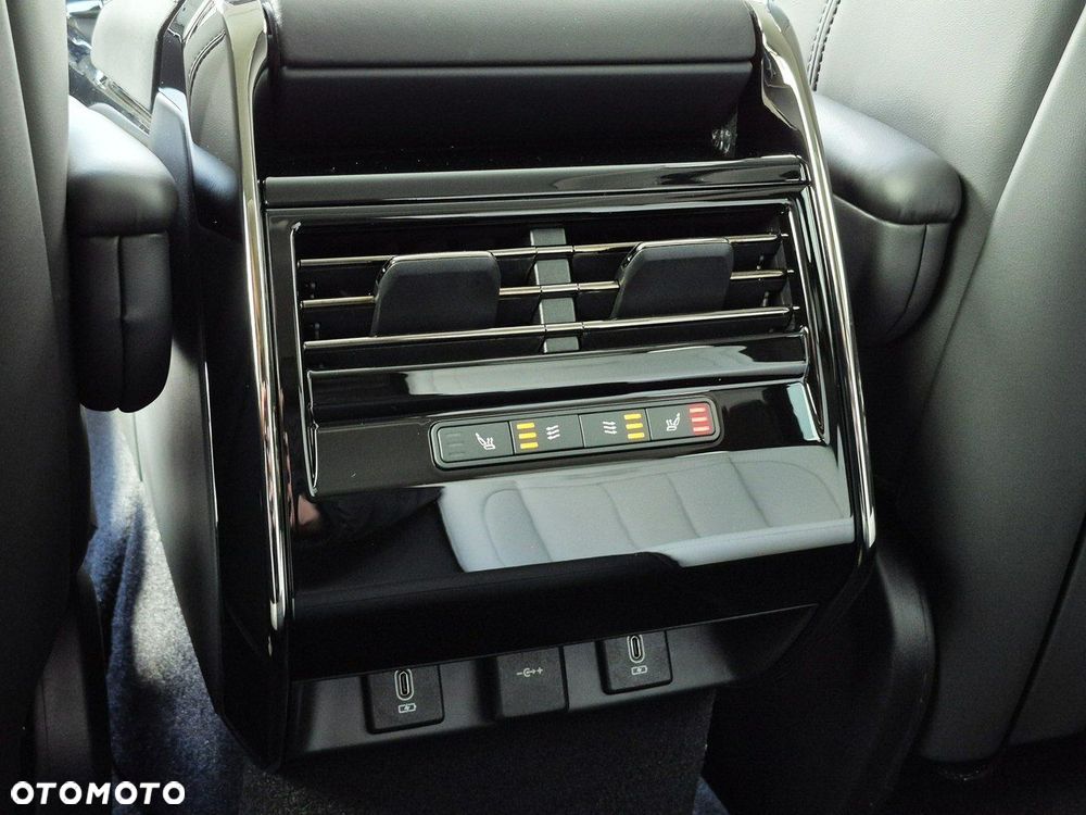 Land Rover Range Rover Sport - 30