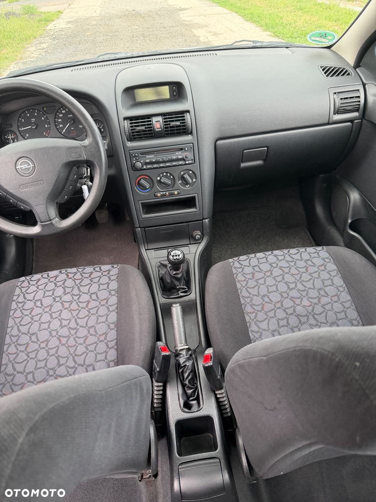 Opel Astra - 8