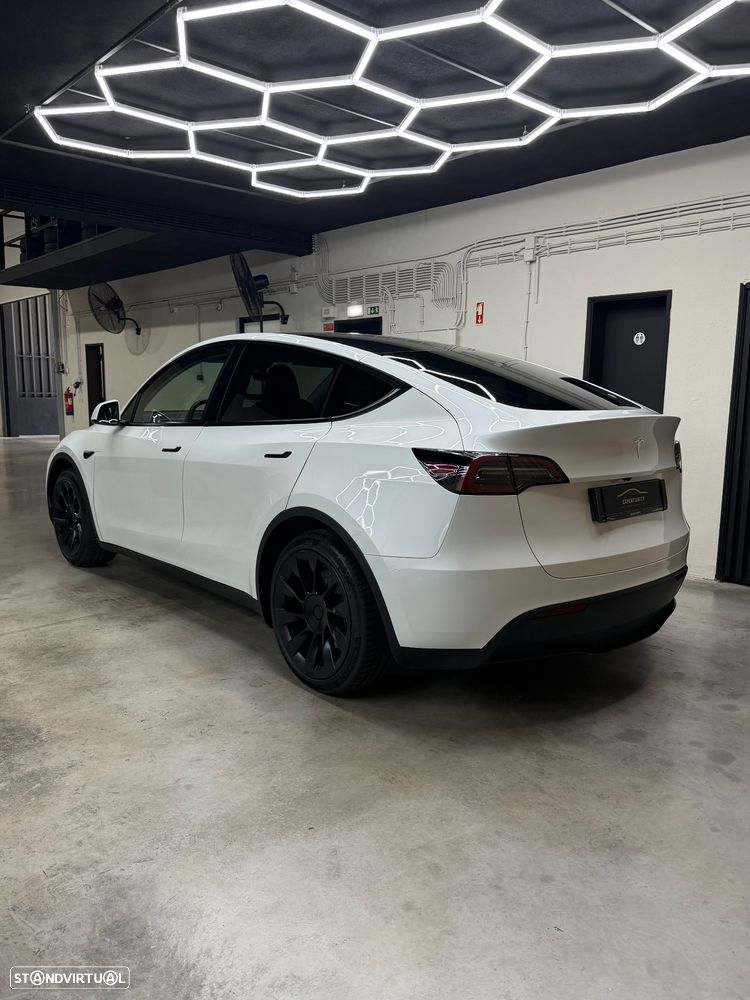 Tesla Model Y Standard - 5