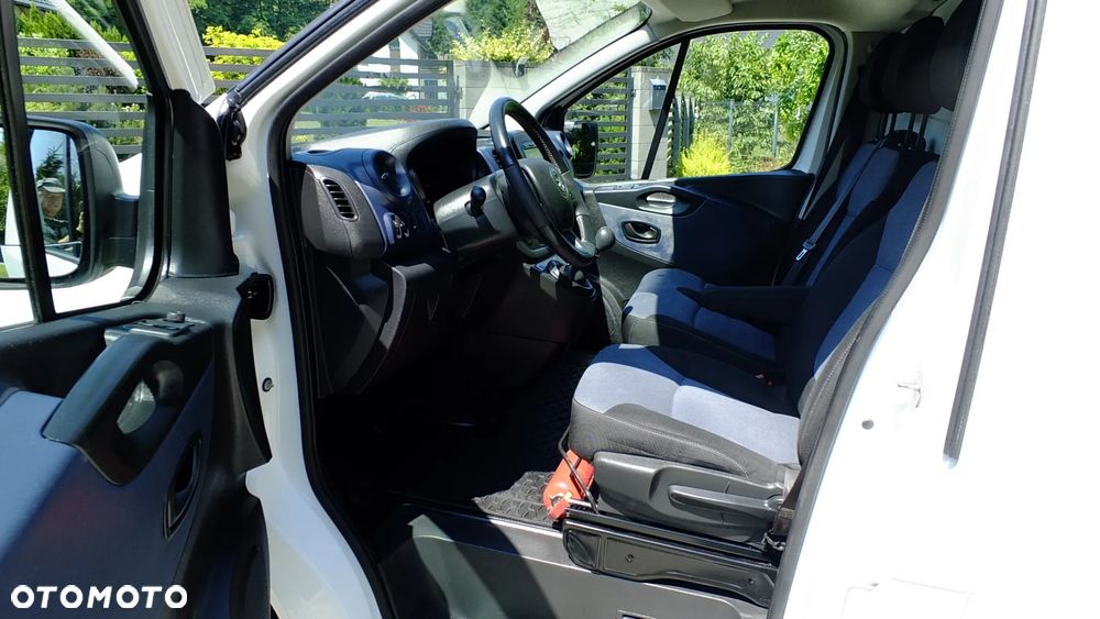 Opel Vivaro - 15