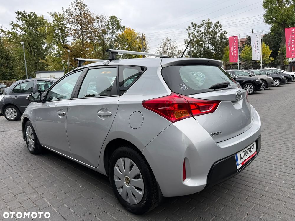 Toyota Auris 1.33 VVT-i Active - 19