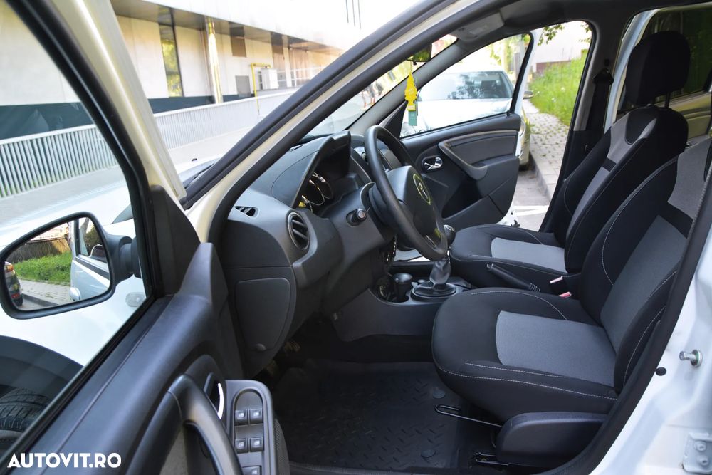 Dacia Duster SCe 115 4WD Comfort - 13