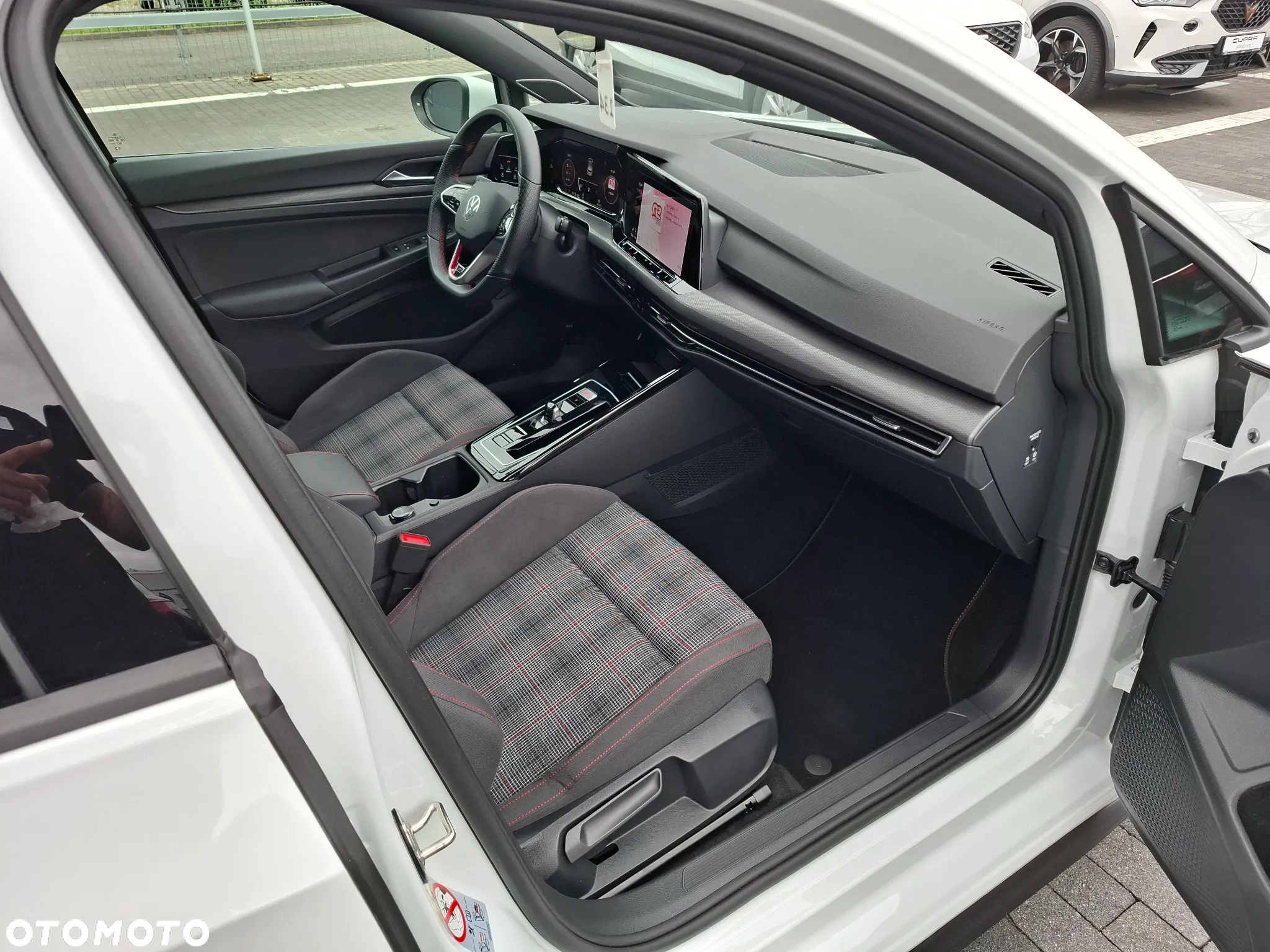 Volkswagen Golf VIII 2.0 TSI GTI DSG - 7