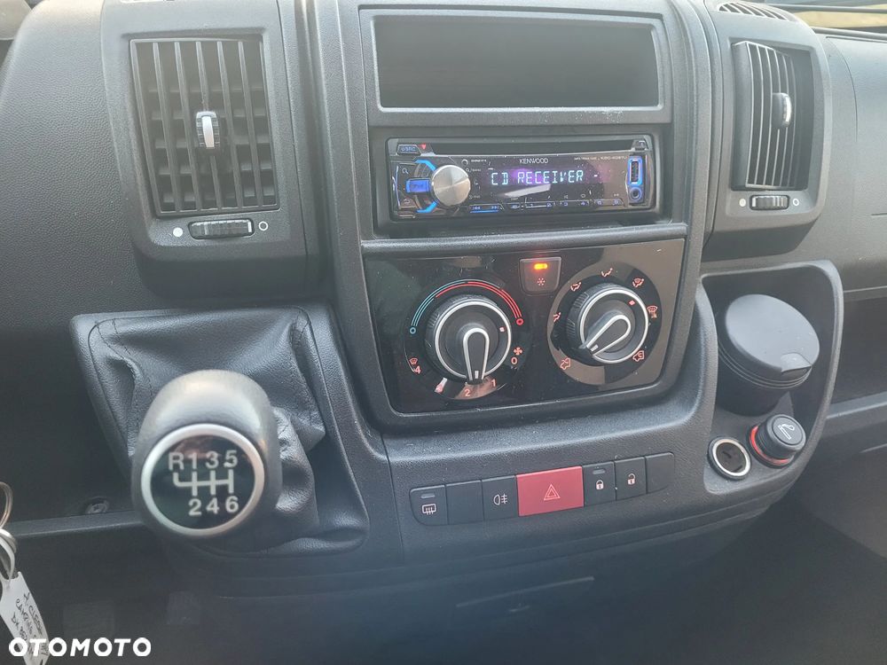 Fiat Font VENDOME - 10