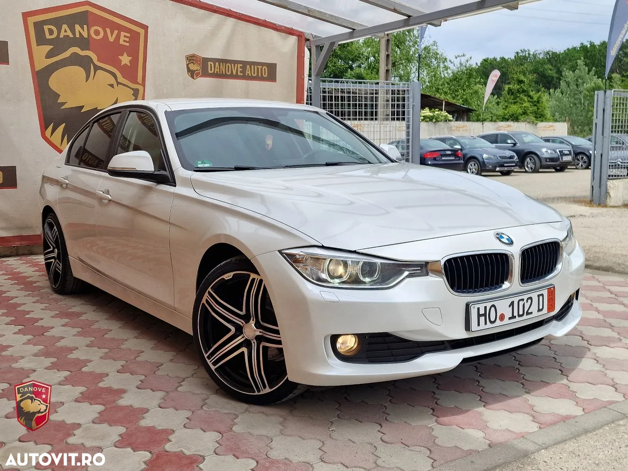 BMW Seria 3 318d - 5