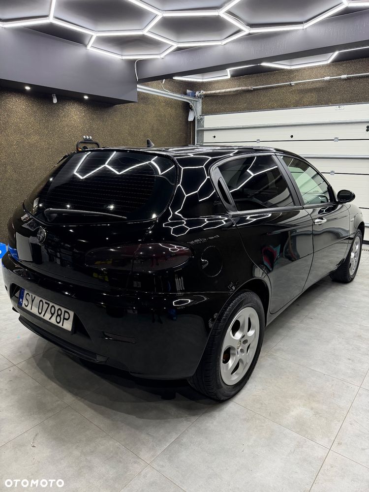 Alfa Romeo 147 - 6