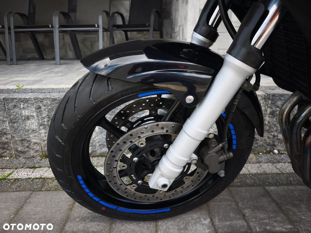 Yamaha FZ6 - 7