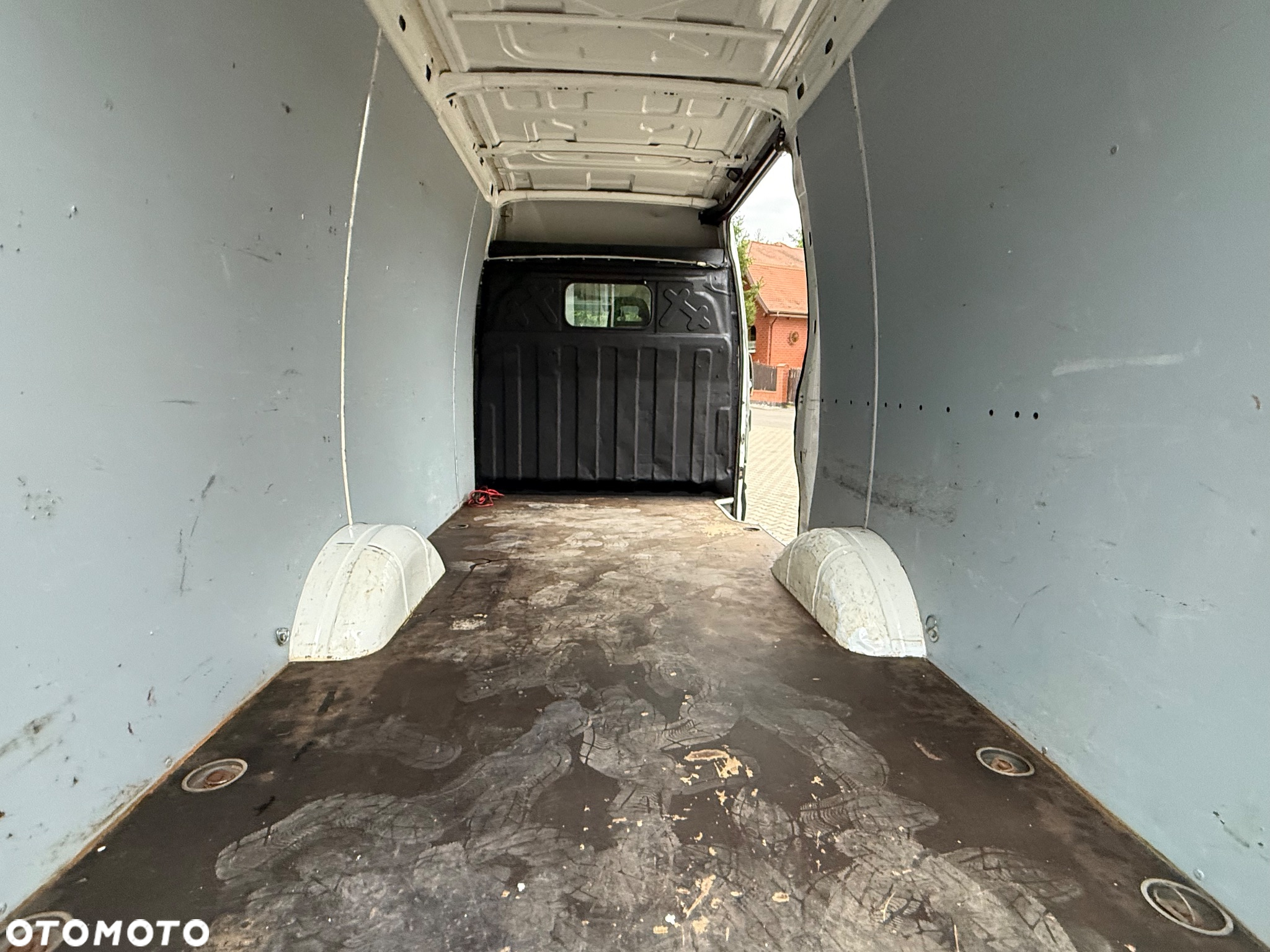 Iveco DAILY 35S - 17
