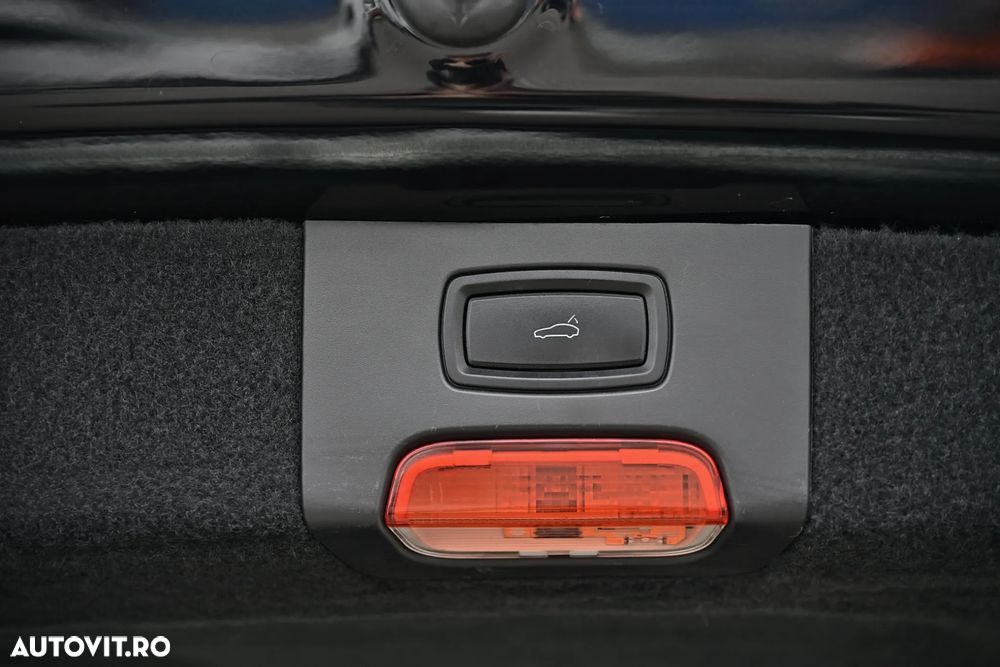 Porsche Cayenne 3.0 L - 25