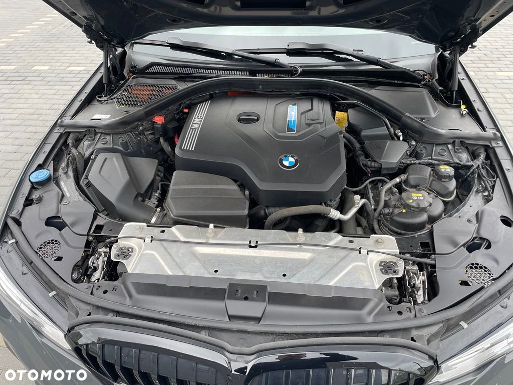 BMW Seria 3 - 10