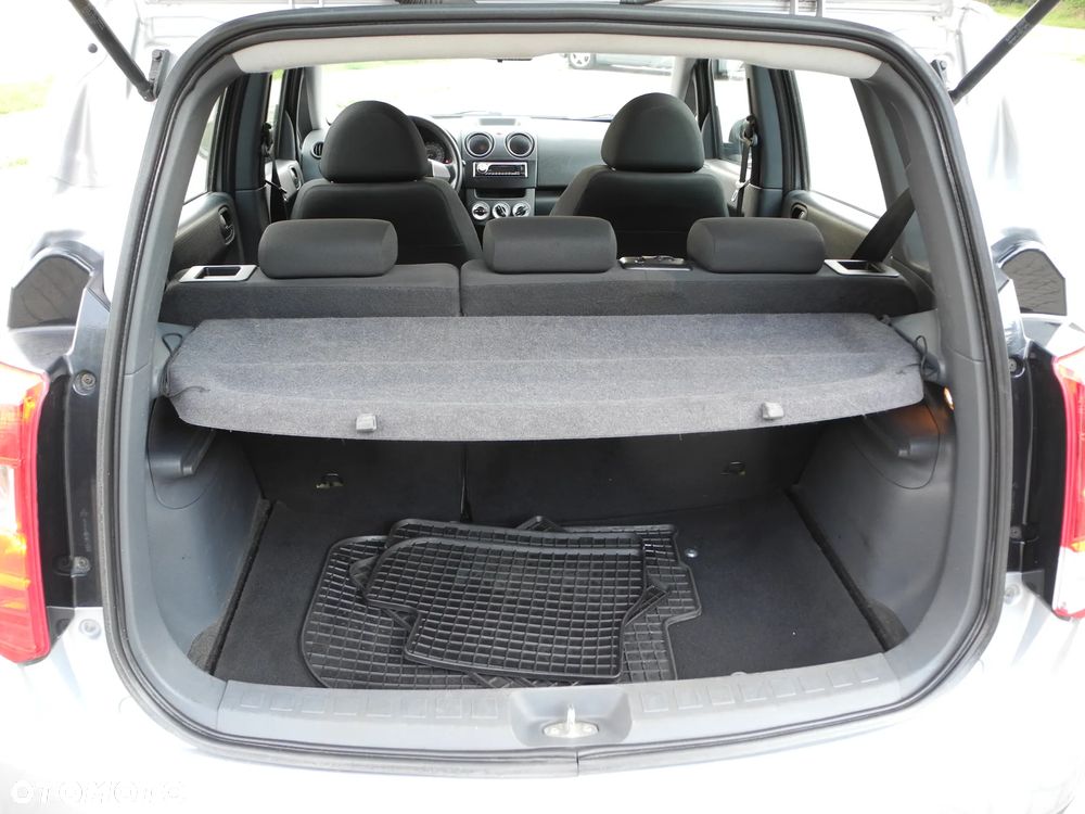 Mitsubishi Colt - 16