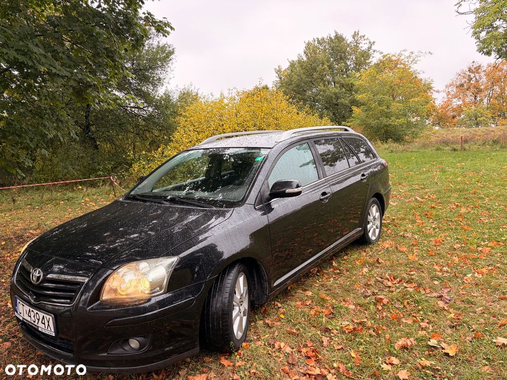 Toyota Avensis 2.0 D-4D Luna - 2