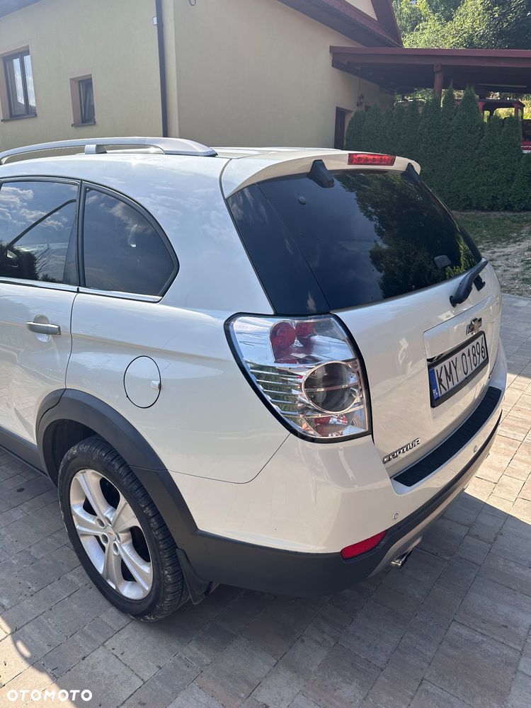 Chevrolet Captiva 2.2 D LTZ - 13