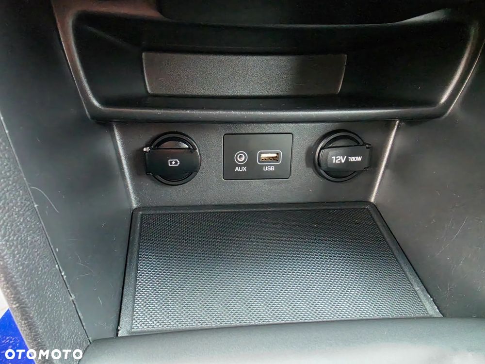 Hyundai Kona - 23