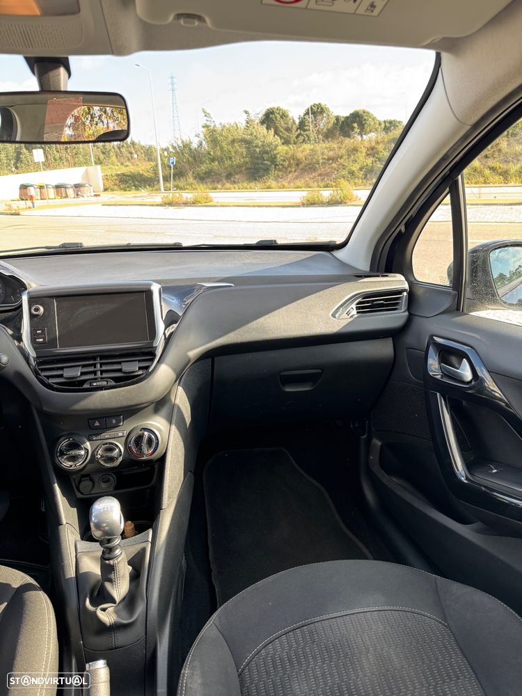 Peugeot 208 BlueHDi 100 Allure - 8