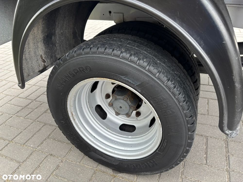 Mercedes-Benz sprinter 413 - 13