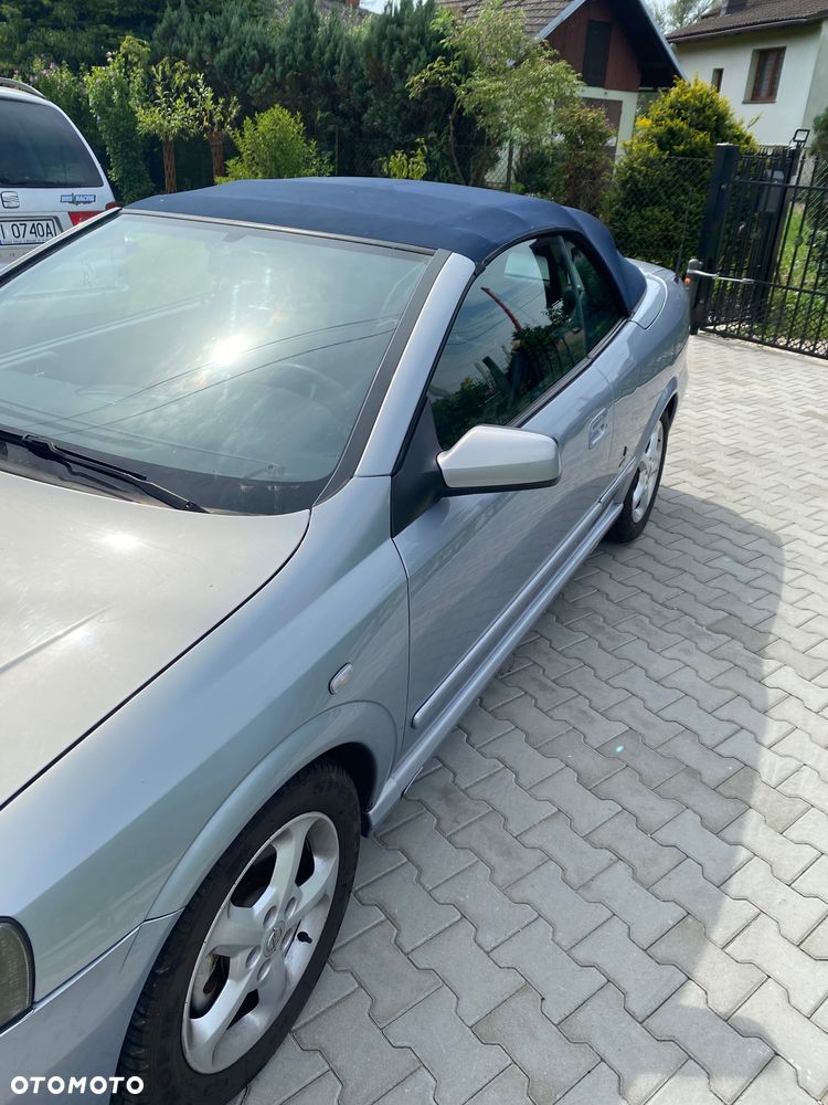 Opel Astra 2.2 Bertone - 8