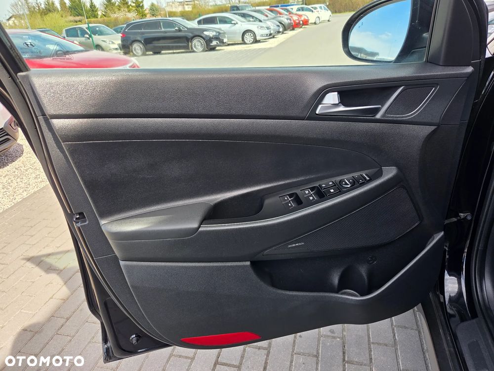 Hyundai Tucson blue 1.6 CRDi 2WD DCT Premium - 37