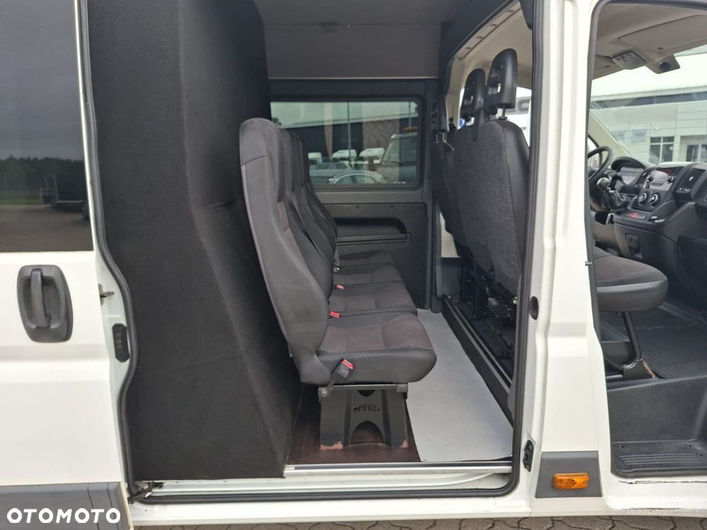 Peugeot Boxer Brygadówka 7 Osób Krajowy L4H2 - 18