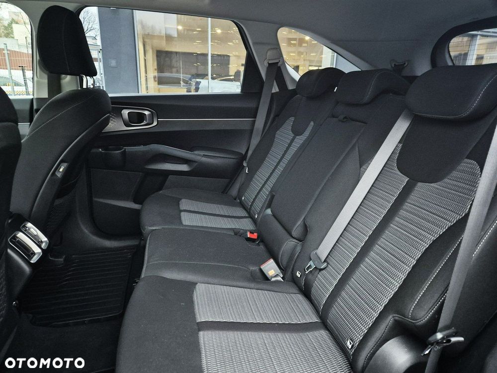 Kia Sorento 1.6 T-GDI HEV L 7os - 31