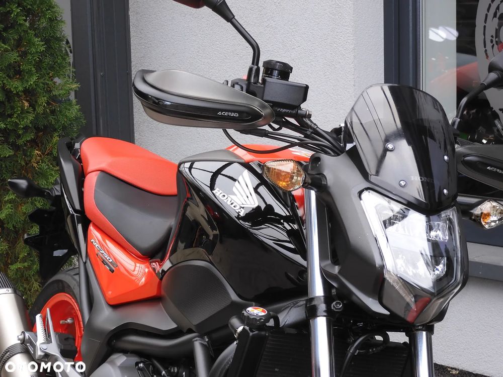 Honda NC - 20