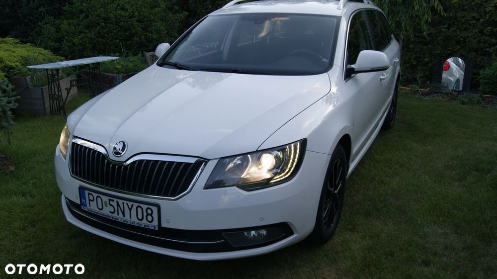 Skoda Superb 2.0 TDI Ambition - 1