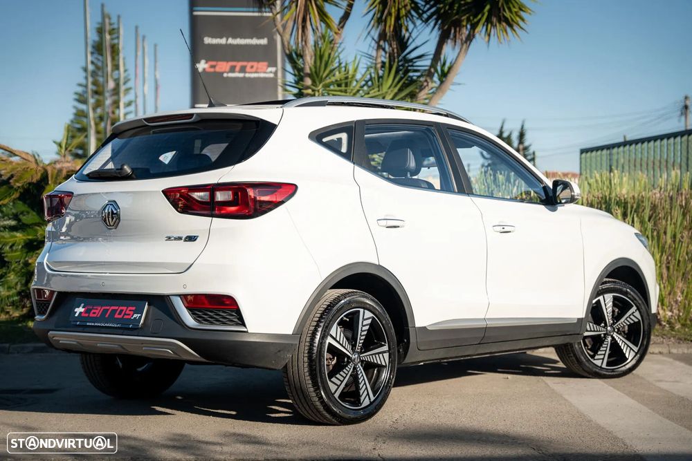 MG ZS EV 44.5 kWh Luxury - 5