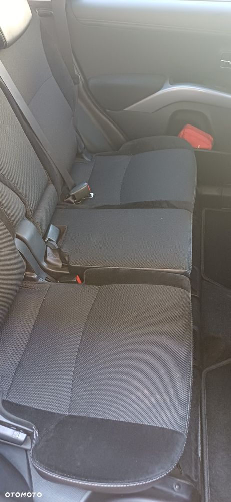 Mitsubishi Outlander 2.0 2WD - 15