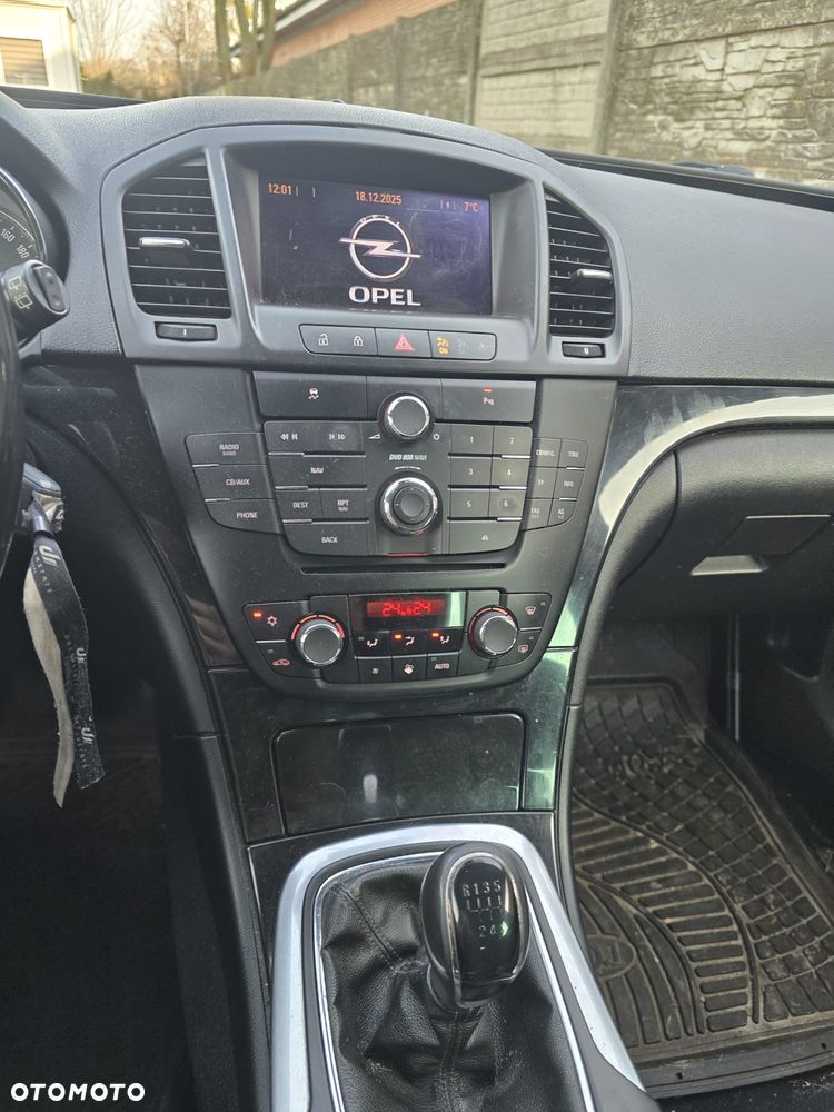 Opel Insignia 1.8 - 11