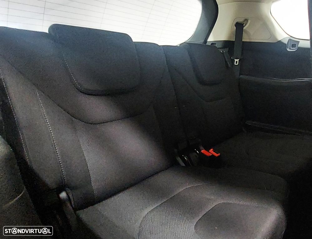 Ford S-Max 2.0 TDCi Titanium - 12