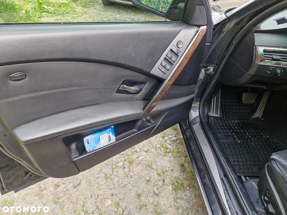 BMW Seria 5 - 12