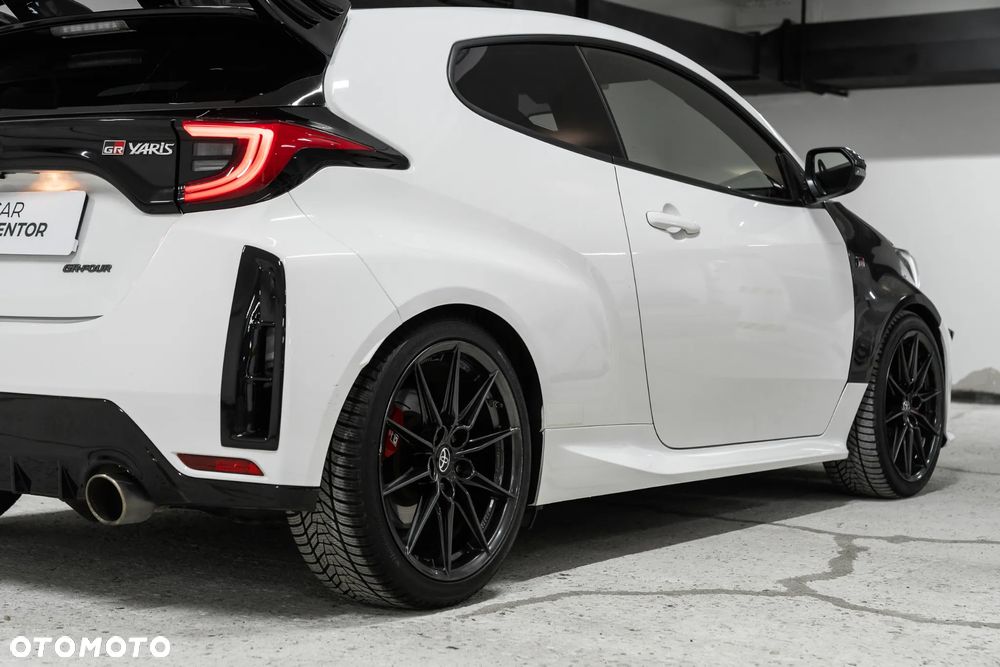 Toyota GR Yaris - 22