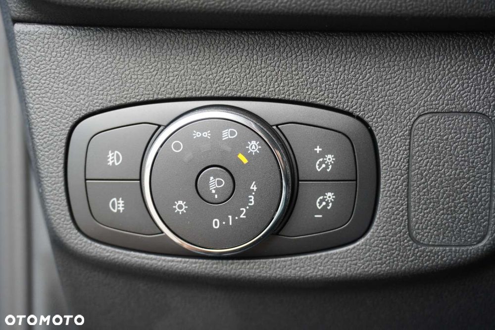 Ford Focus 1.5 EcoBlue STart-Stopp-System TITANIUM X - 18