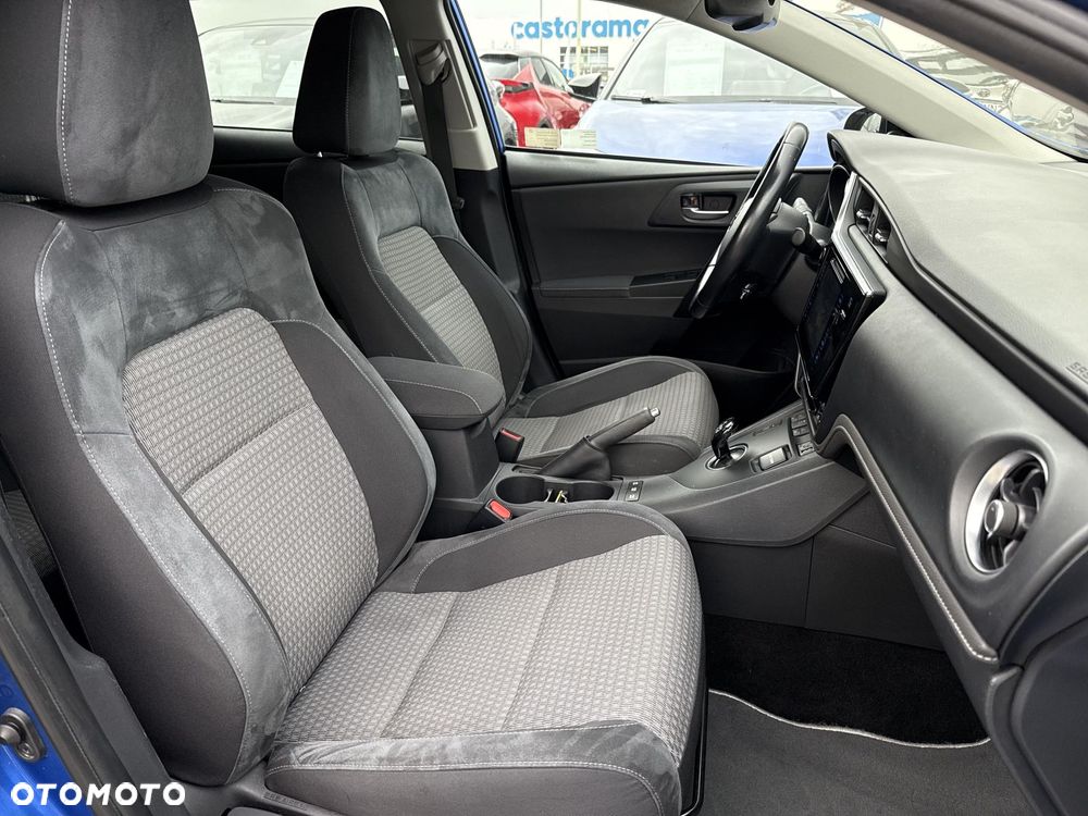 Toyota Auris Hybrid 135 Selection - 9