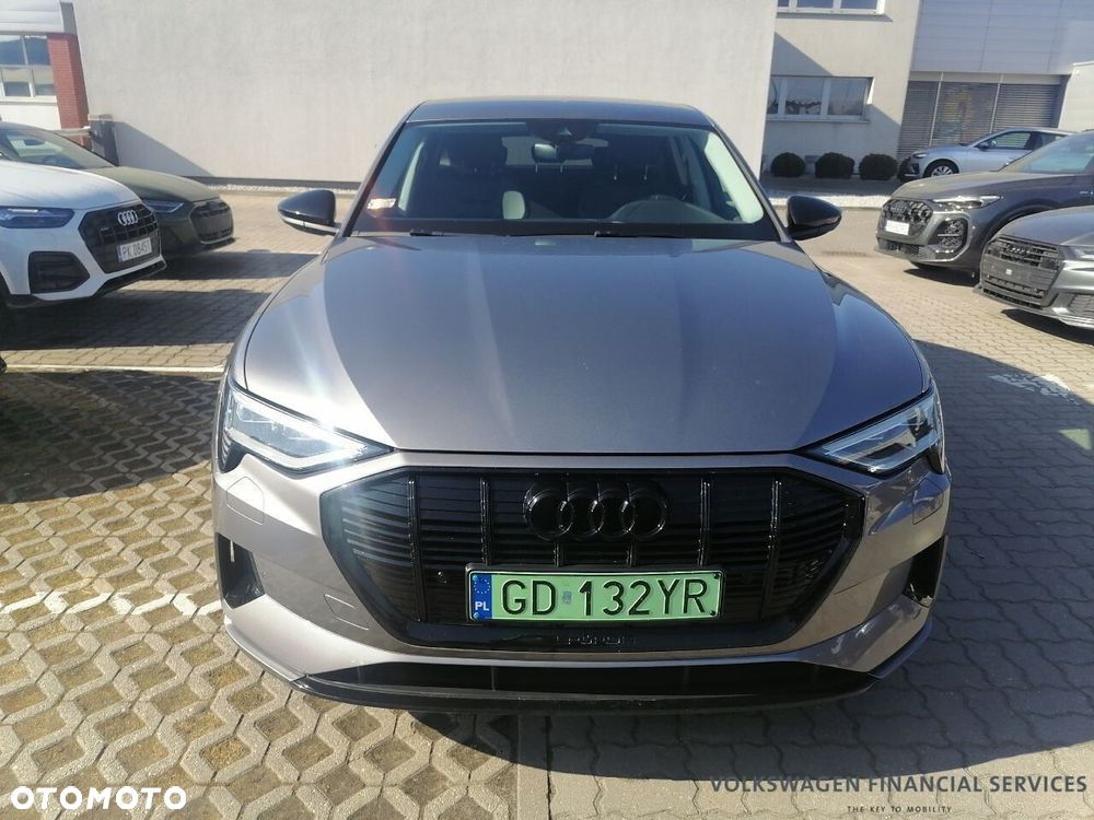 Audi e-tron - 4