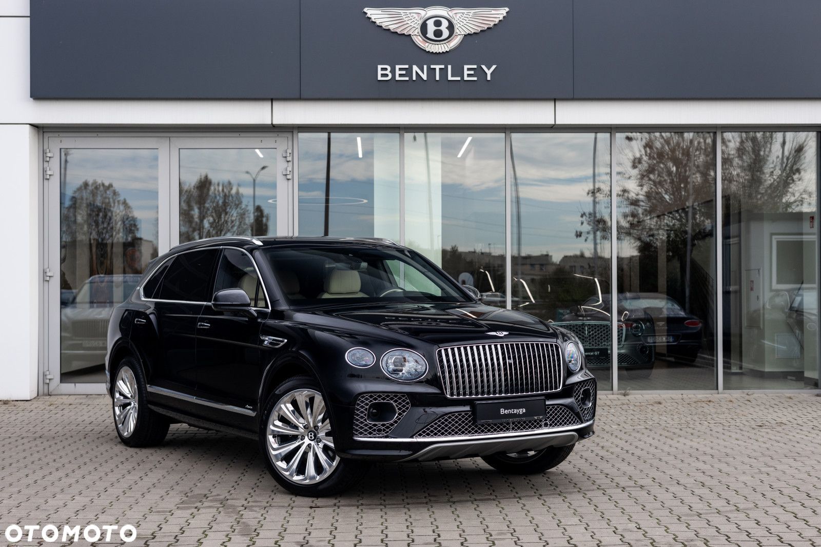 Bentley Bentayga - 1