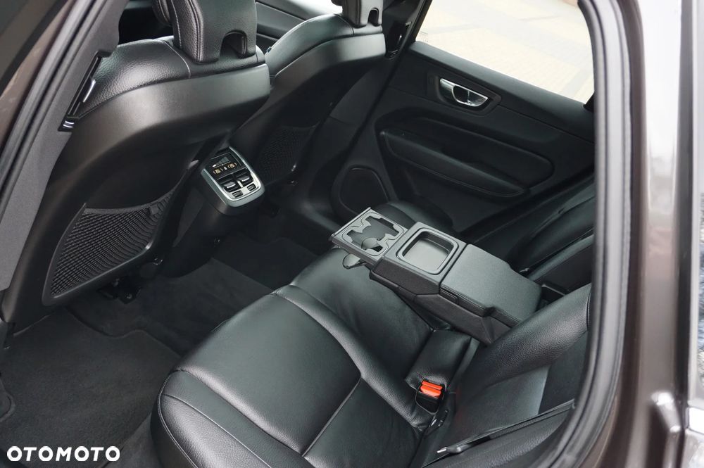 Volvo XC 60 B4 D Geartronic Inscription - 27