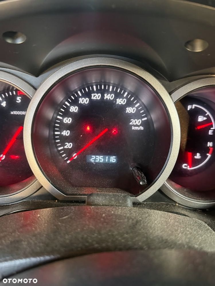 Suzuki Grand Vitara 1.9 DDiS - 8