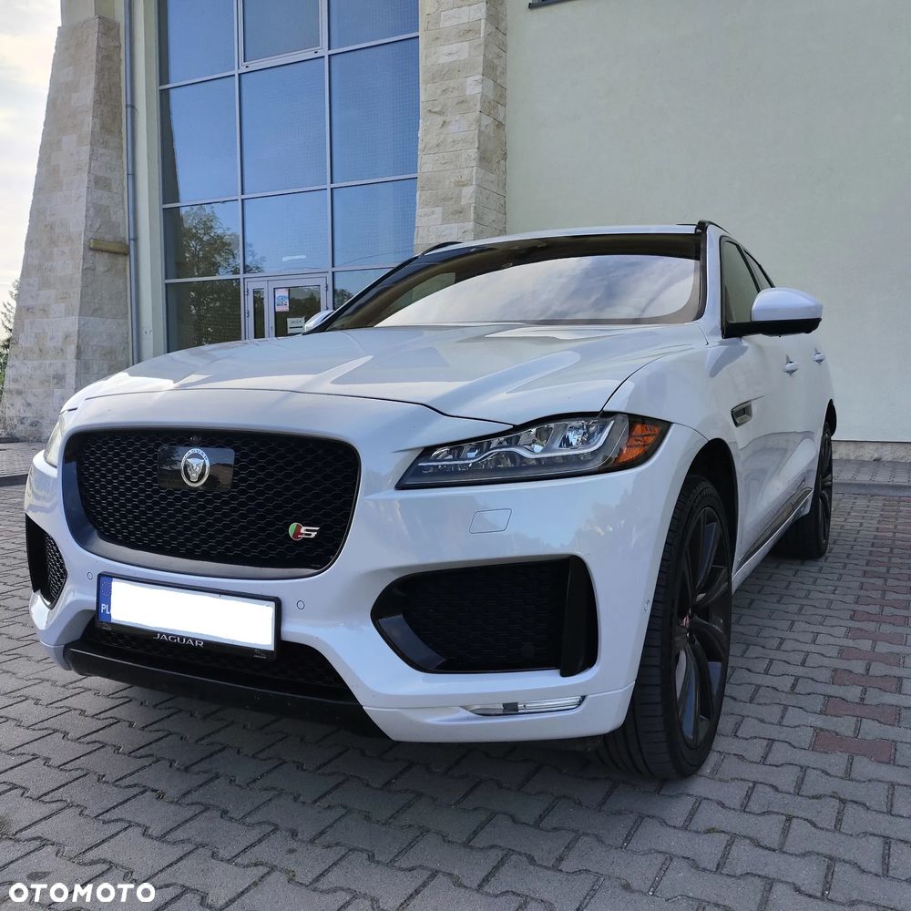 Jaguar F-Pace S AWD - 1