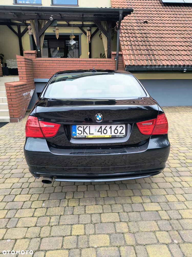 BMW Seria 3 318i Edition Exclusive - 8
