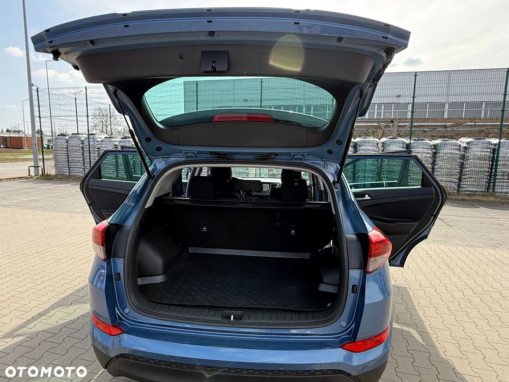 Hyundai Tucson blue 1.7 CRDi 2WD Passion - 37