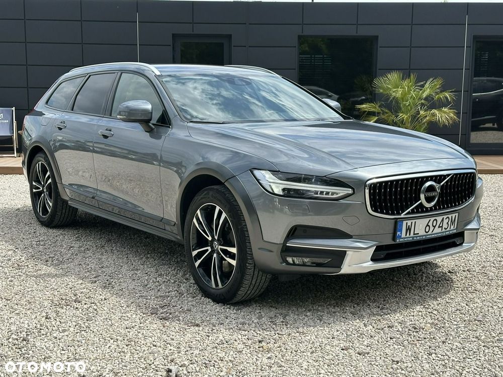 Volvo V90 Cross Country D5 SCR AWD Pro - 1