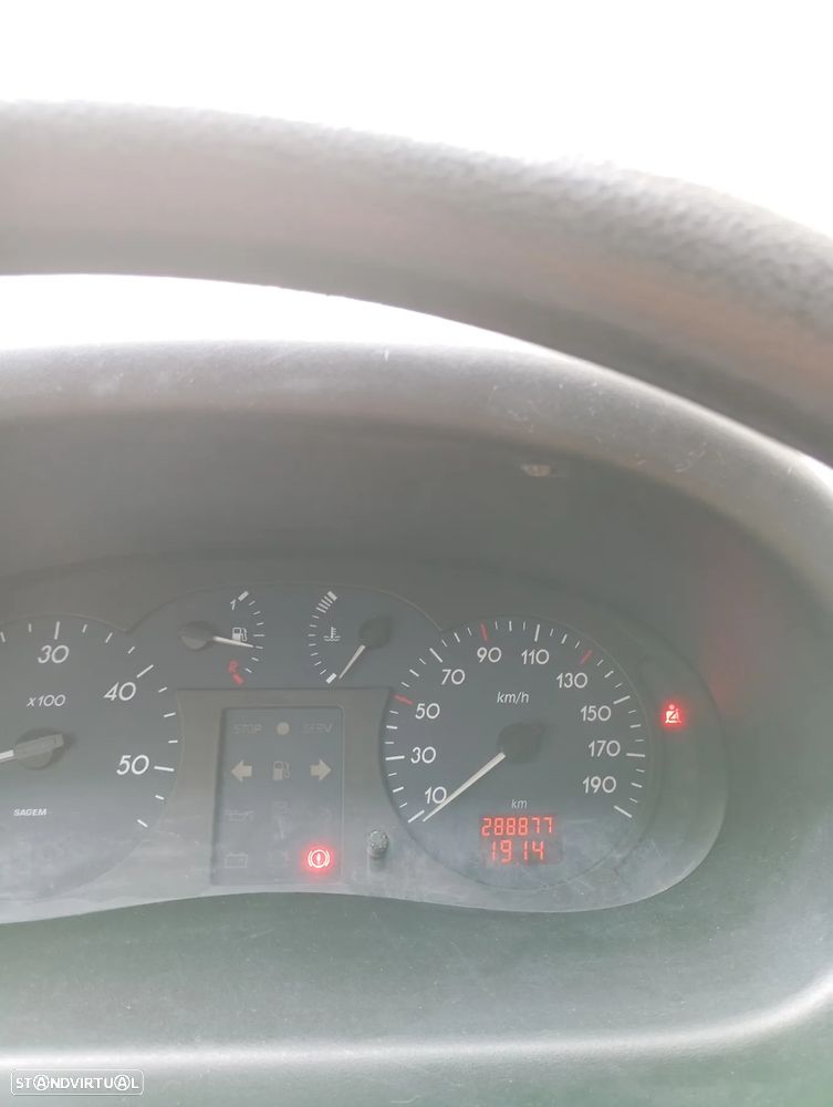 Renault Master 1.9 dCi L1 H1 SV 2.8T - 8